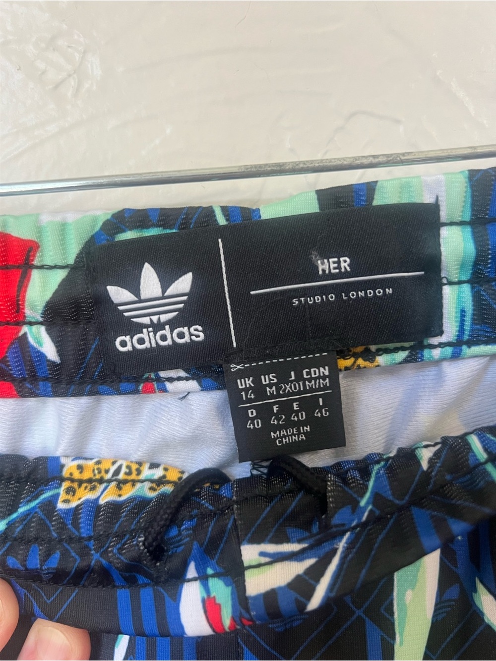 adidas Her Studio London Track Pants with White Stripes size M - Picture 4 of 6